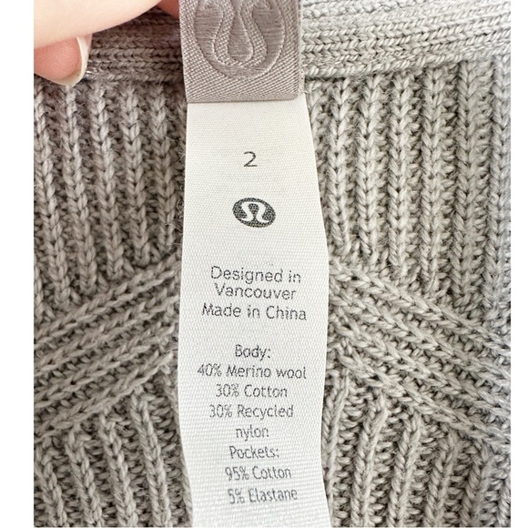 Lululemon Knit Cardigan Merino Wool Cotton Blend Gray Size 2 Pockets Long Length - Picture 7 of 8